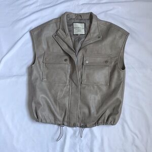 Bagatelle Vest